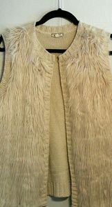 Eyeshadow Faux Fur Vest Size S